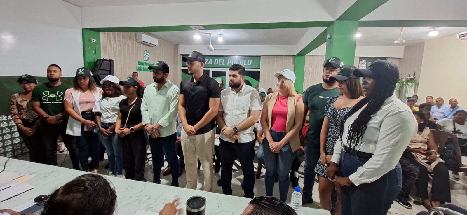 Presentación del proyecto GenVerde al Partido Fuerza del Pueblo